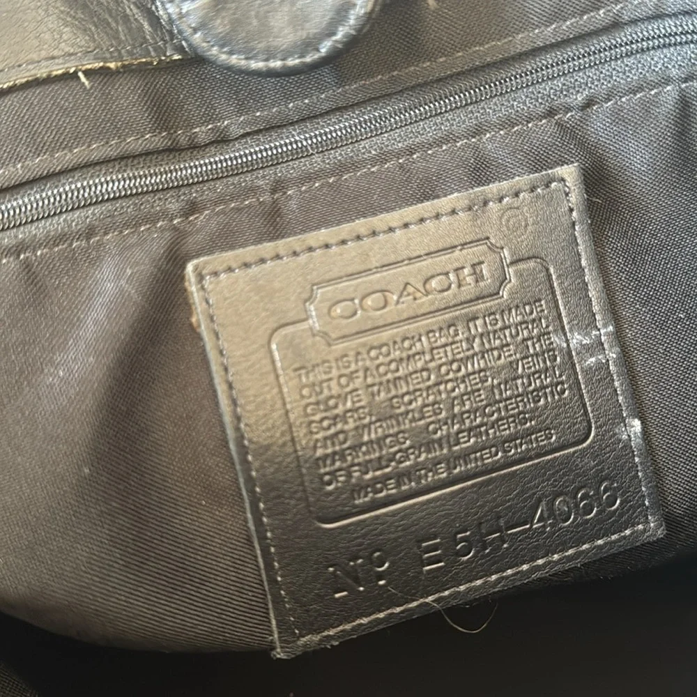 Vintage Large Coach tote - Picture 15 of 16